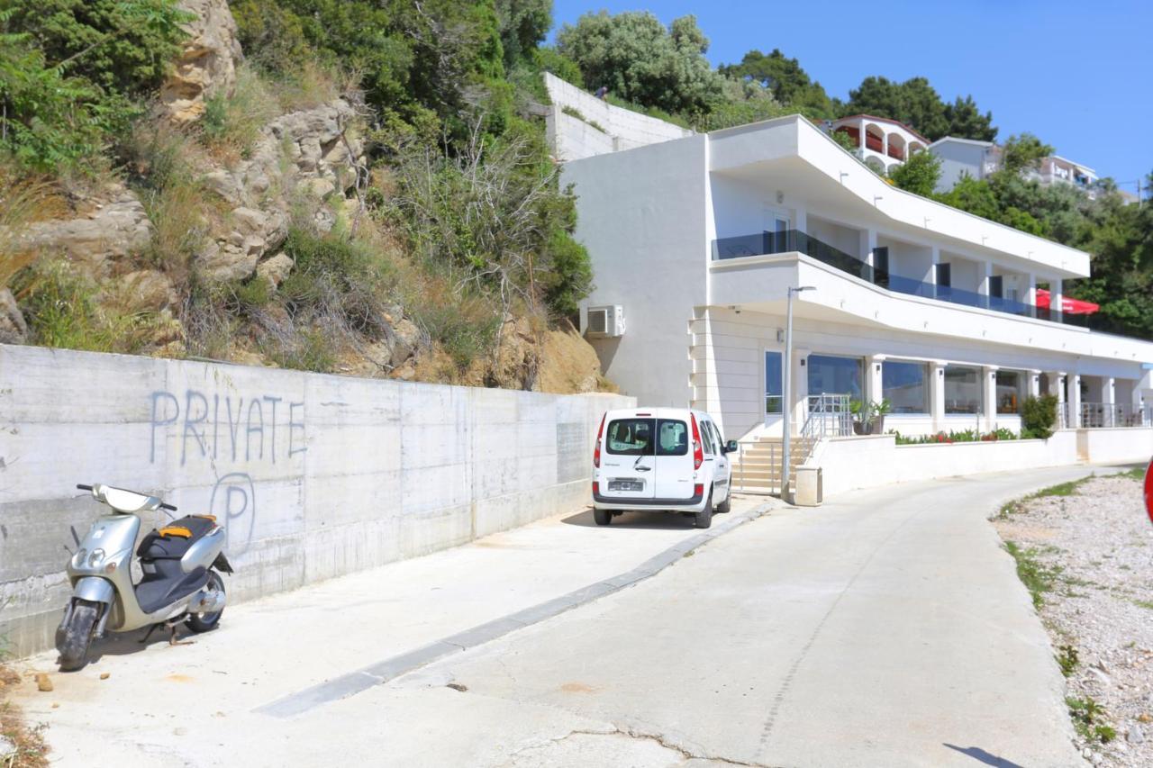 Family Friendly Apartments With A Swimming Pool Zivogosce - Porat, Makarska - 18150 Luaran gambar